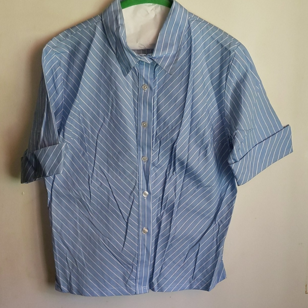* Blouse - Picture 2 of 9